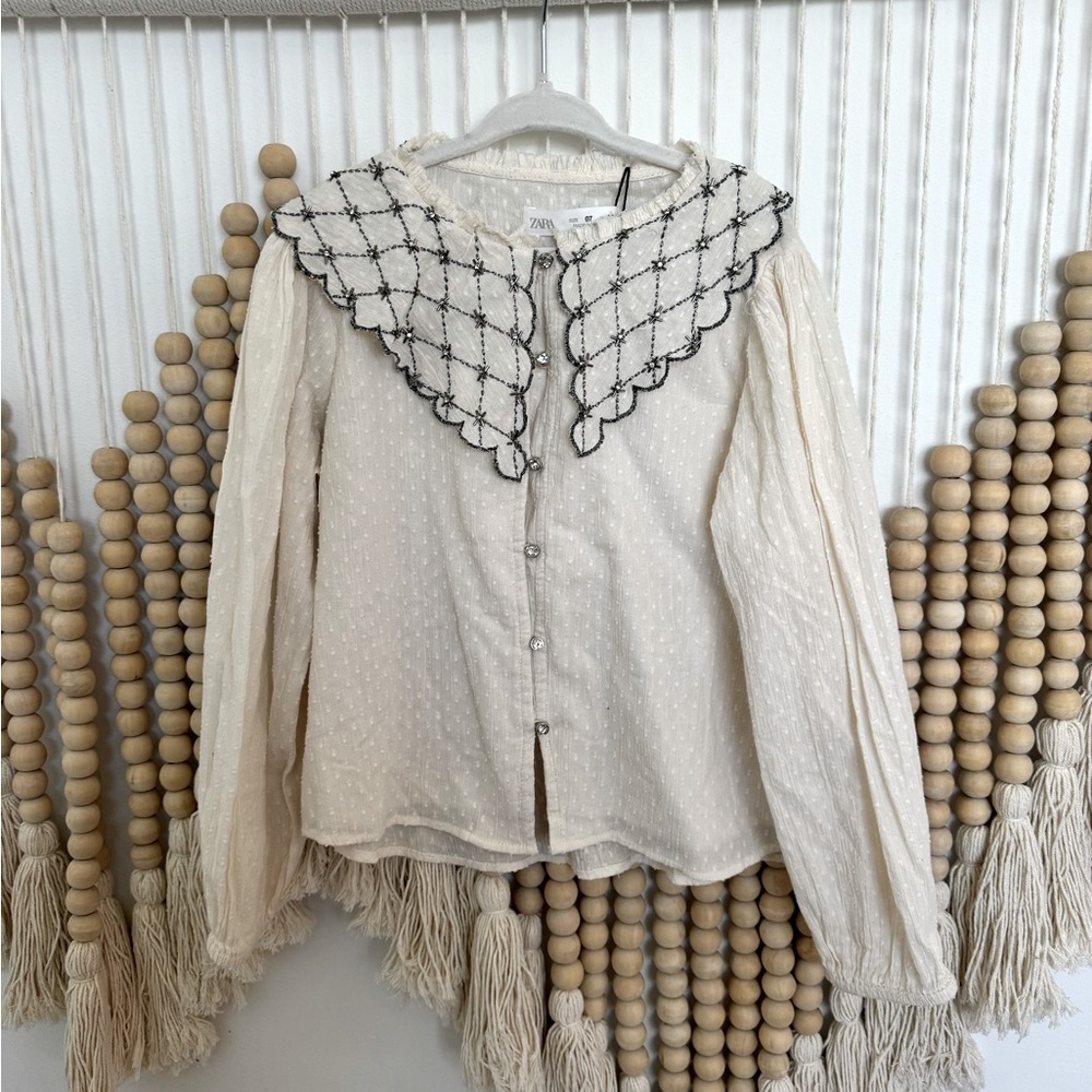 NWT Zara Girls Embellished Long Sleeve Top. Size 7